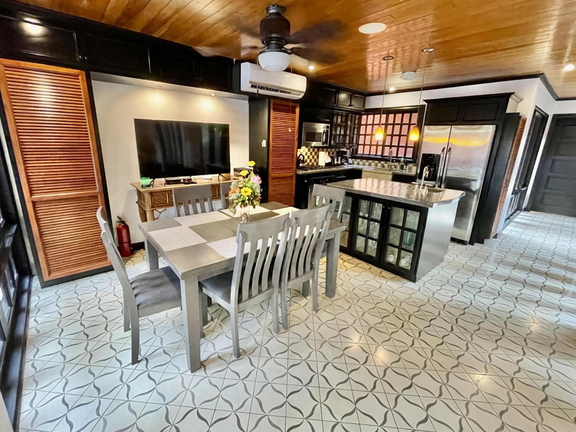 Villa Cerca Del Mar 6- 3Br House With Pool 타마린도 외부 사진